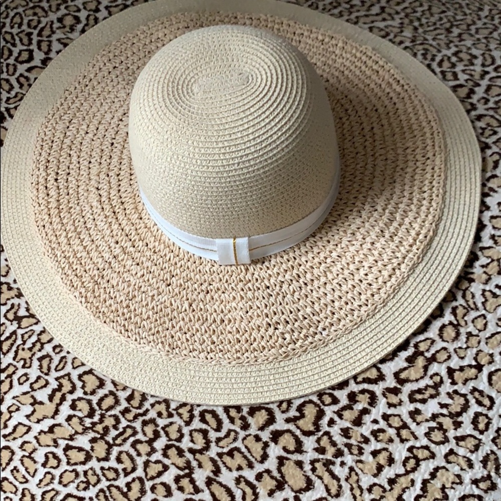 Aerie Floppy Straw Hat